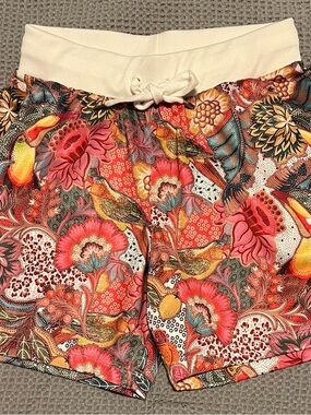 adidas x farm rio fugiprabali Women's Multi color Floral Bird Print Shorts EUC!